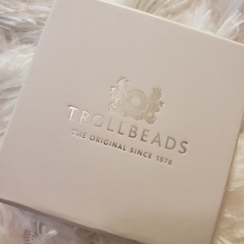 Trollbeads bracelet with two glass charms